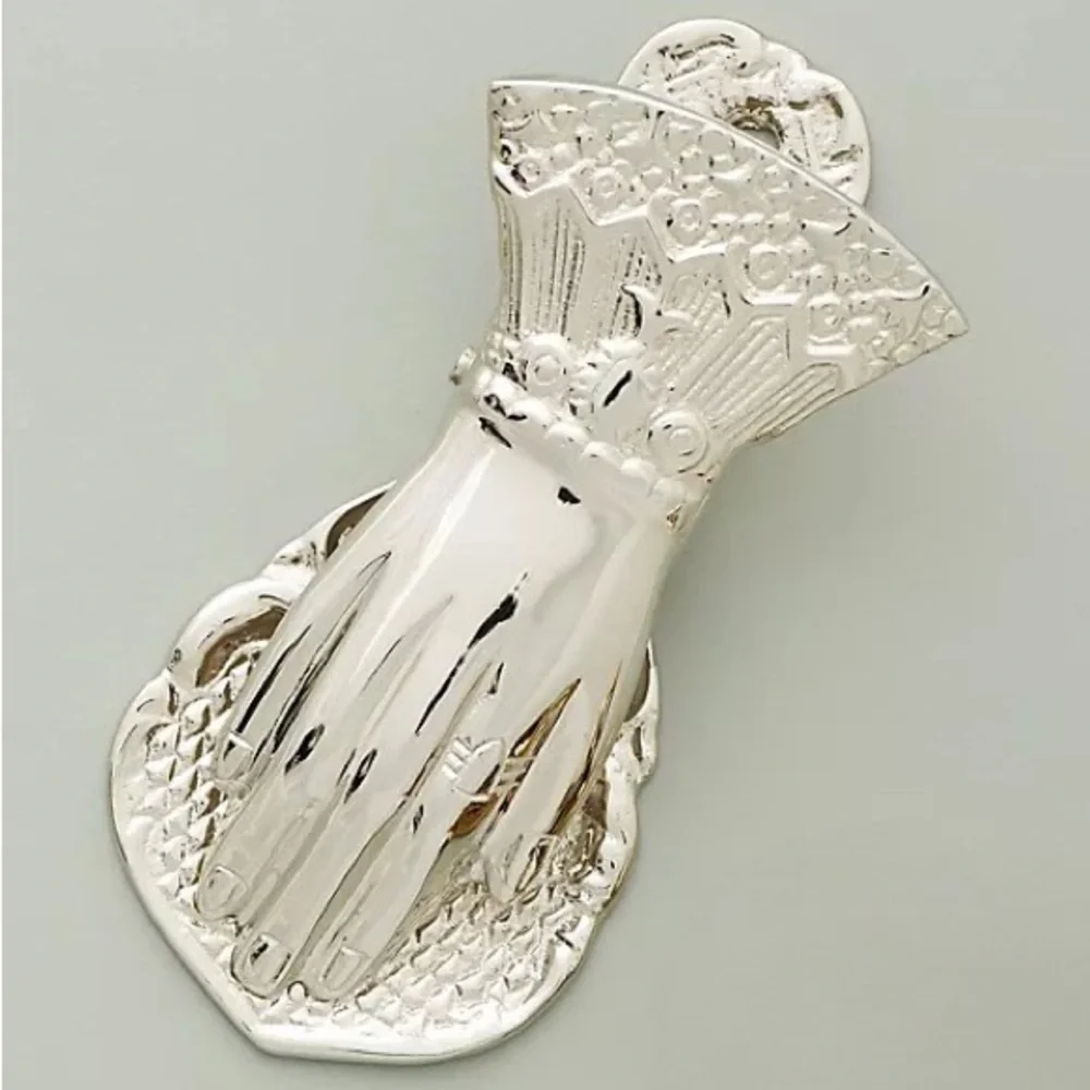 NWT Lace Glove Photo Clip in Silver